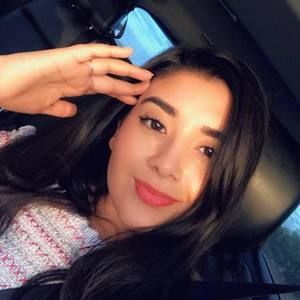 Meet your Posher, Daniela